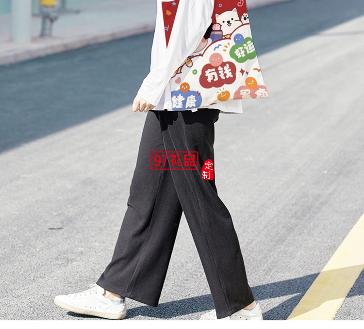 大容量個性潮流女學(xué)生新款單肩包