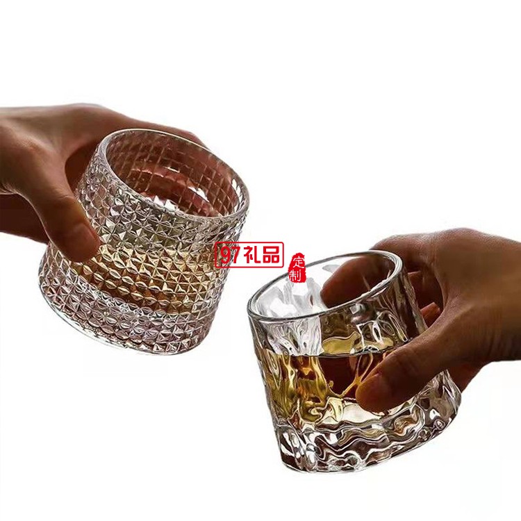 供應(yīng)批發(fā)搖搖杯陀螺酒杯不倒翁酒啤酒杯活動小禮品定制
