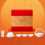 把中秋的溫柔調(diào)進(jìn)香里，拆開就是滿屋團(tuán)圓氣一禮盒藏盡中秋月